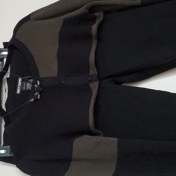 *NWT* Hot Topic's Black and Green Colorblock Bolero - Picture 2 of 16